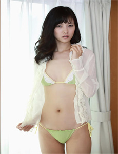 《男生和女生一起差差差很痛30分钟轮轮滑百度-梁能美个人资料》