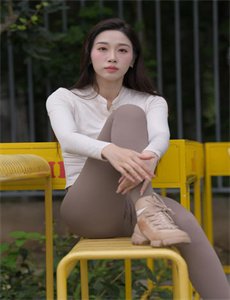 《新还珠格格之风儿阵阵吹剧情介绍-男人女人做爰短片》